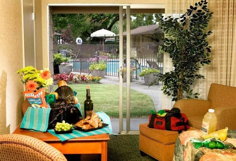 اتاق استاندارد برای معلولان, Best Western Garden Inn