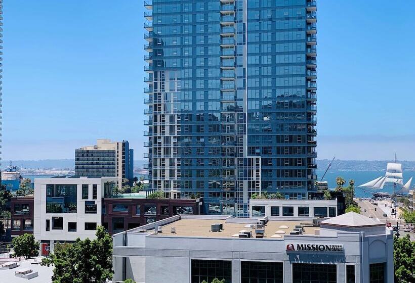 스탠다드 룸 더블 침대 2개, Best Western Plus Bayside Inn