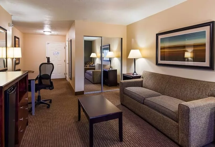 スイート, Best Western Plus Cottontree Inn