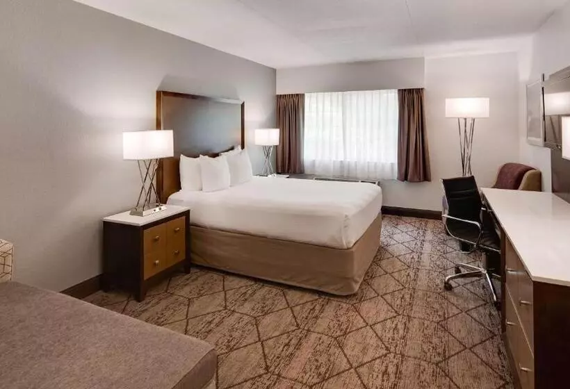اتاق استاندارد با چشم‌انداز استخر, Best Western Plus Longbranch Hotel & Convention Center