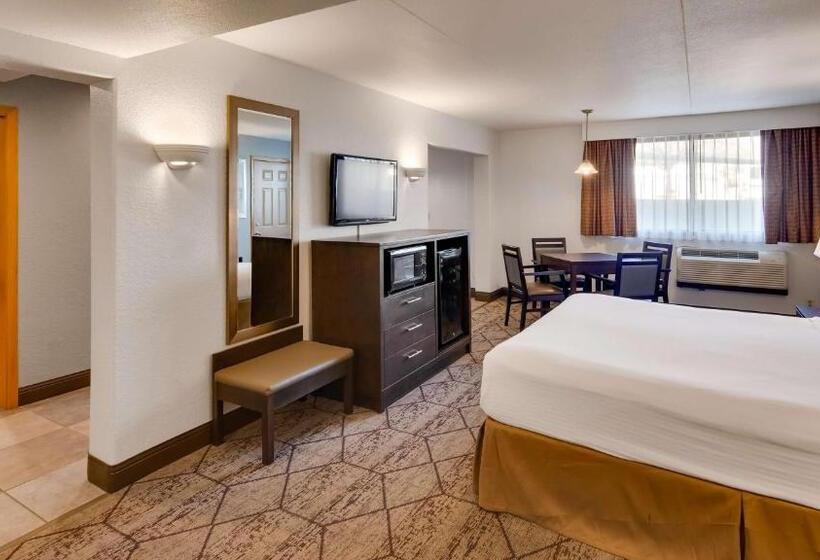 Suite Deluxe Pat King, Best Western Plus Longbranch Hotel & Convention Center