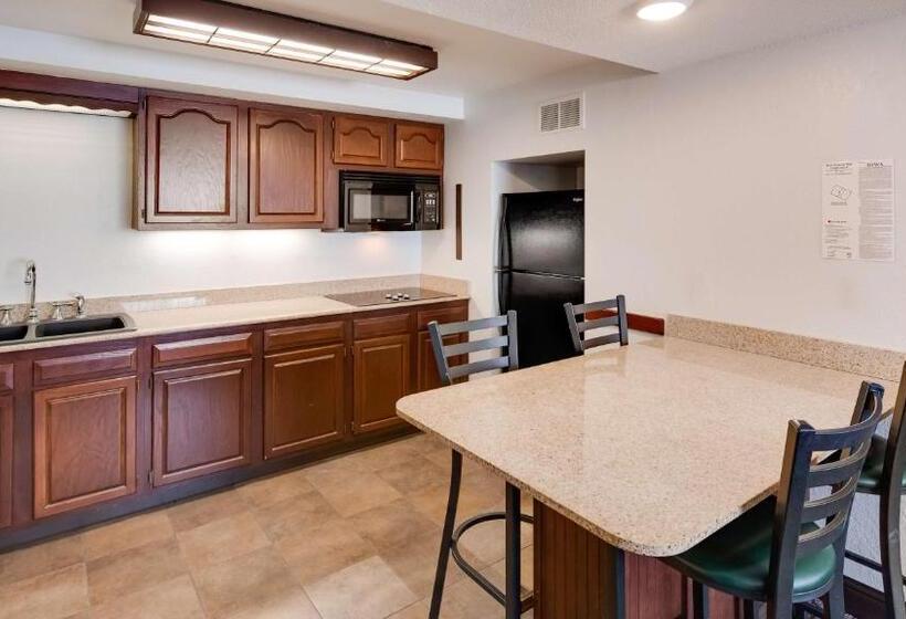 Suite, Best Western Plus Longbranch Hotel & Convention Center