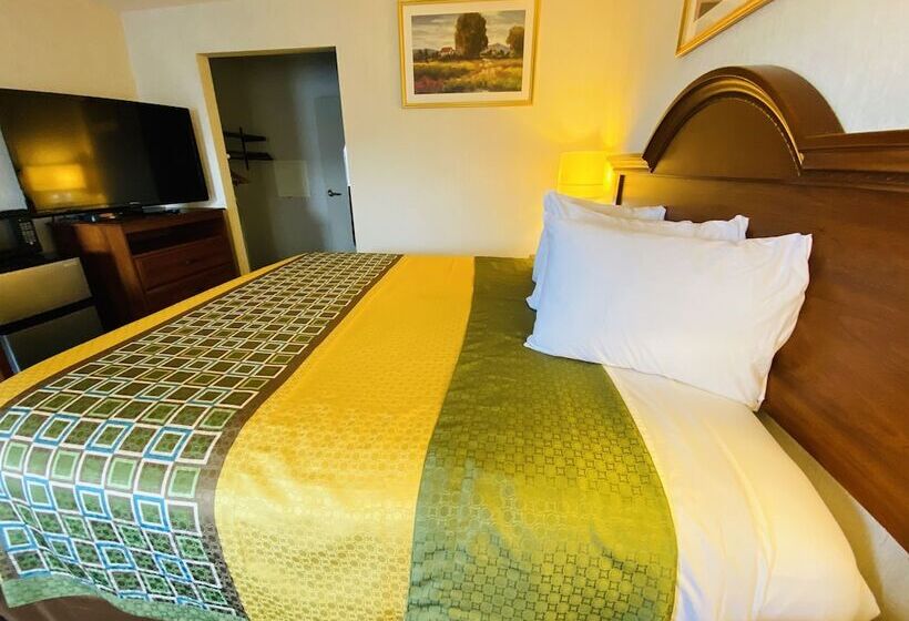 غرفة قياسية, Harrisonville Inn & Suites