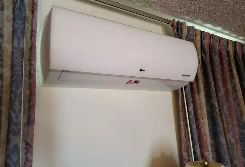 スタンダードルーム, Huntingdon Motor Inn