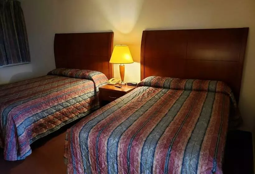 ２ダブルベッドのスタンダードルーム, Huntingdon Motor Inn