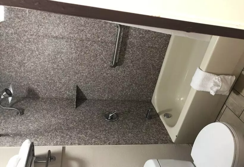 Standard-huone 2 Parivuodetta, Quality Inn Madisonville
