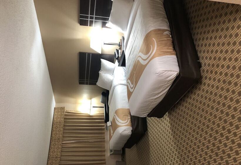Номер Стандарт 2 Двуспальные Кровати, Quality Inn Madisonville