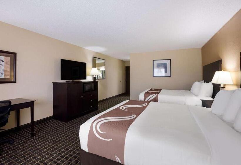 غرفة قياسية, Quality Inn & Suites Big Rapids Near University