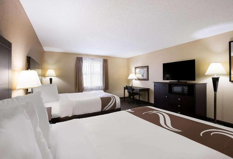 غرفة قياسية, Quality Inn & Suites Big Rapids Near University