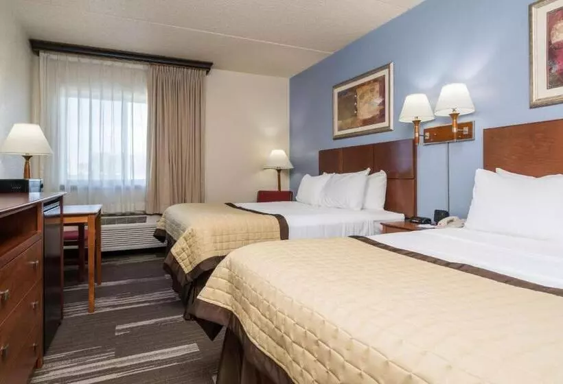 اتاق استاندارد, Ramada By Wyndham Fargo