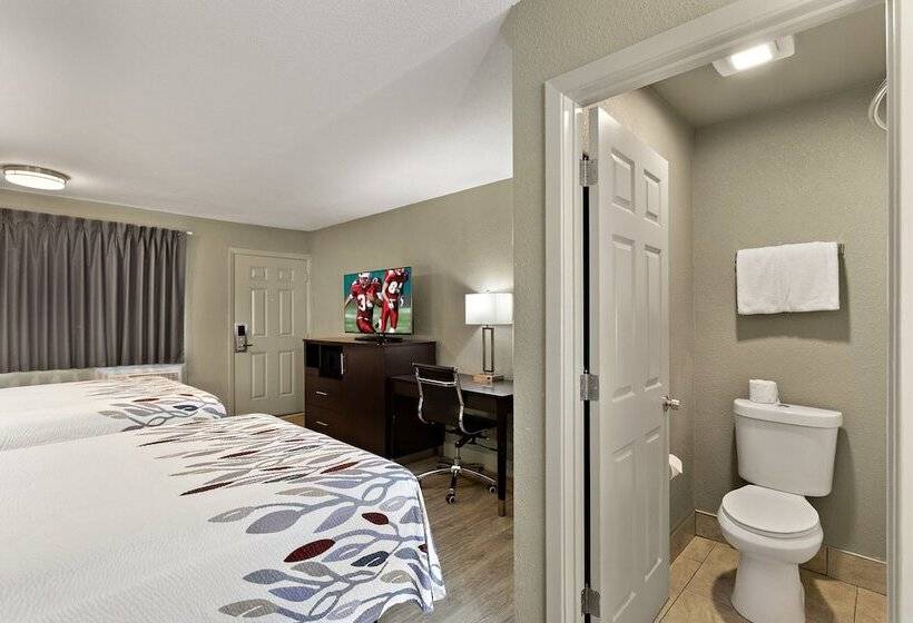 غرفة ديلوكس سرير ملكى, Red Roof Inn Redding