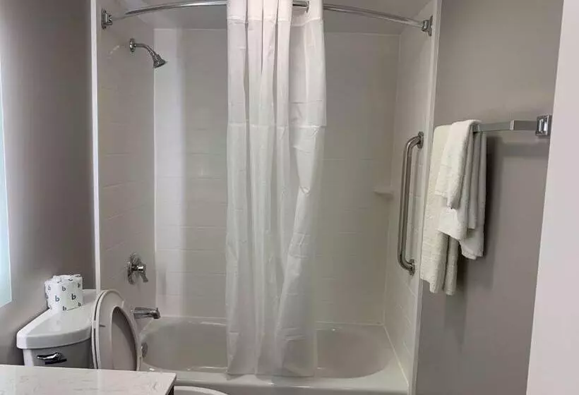 キングサイズベッドのスタンダードルーム, Studio 6 Rockford, Il