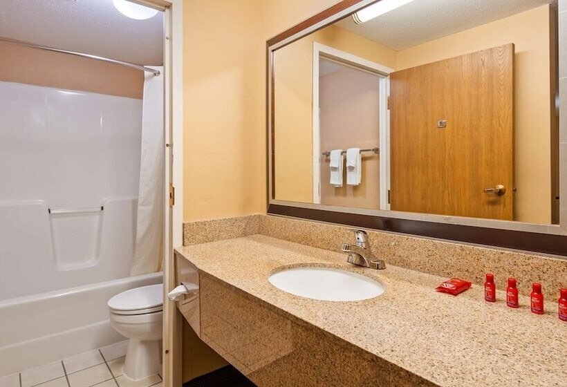 جناح, Surestay Plus Hotel By Best Western Black River Falls