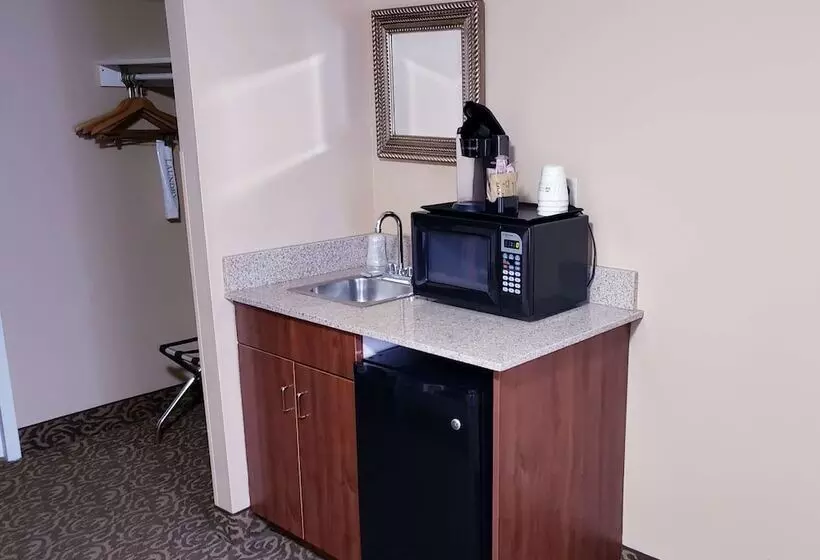 Sviitti, Surestay Plus Hotel By Best Western Black River Falls