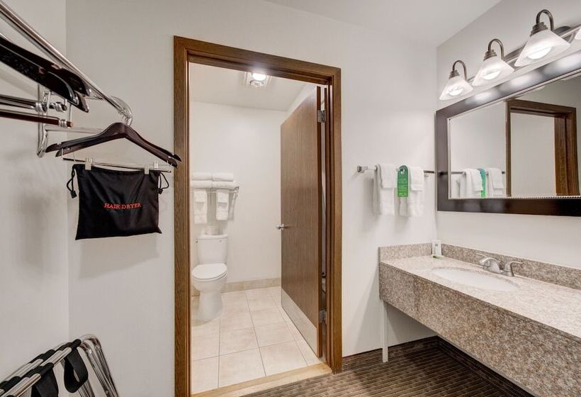 غرفة قياسية سرير مزدوج, The Ridgeline Hotel At Yellowstone, Ascend Hotel Collection