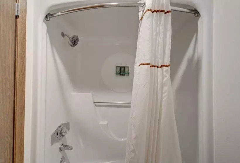 ２ダブルベッドのスタンダードルーム, The Ridgeline Hotel At Yellowstone, Ascend Hotel Collection