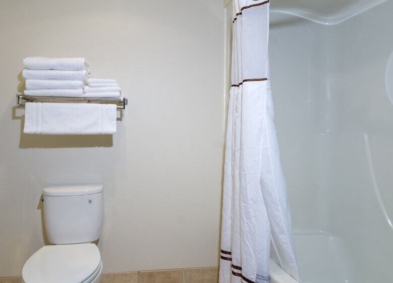 Номер Стандарт 2 Двуспальные Кровати, The Ridgeline Hotel At Yellowstone, Ascend Hotel Collection
