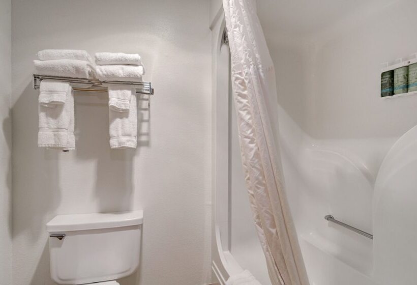 غرفه قياسيه سريرين مزدوجين, The Ridgeline Hotel At Yellowstone, Ascend Hotel Collection