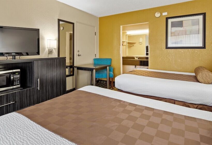 غرفه قياسيه سريرين مزدوجين, Best Western Executive Inn