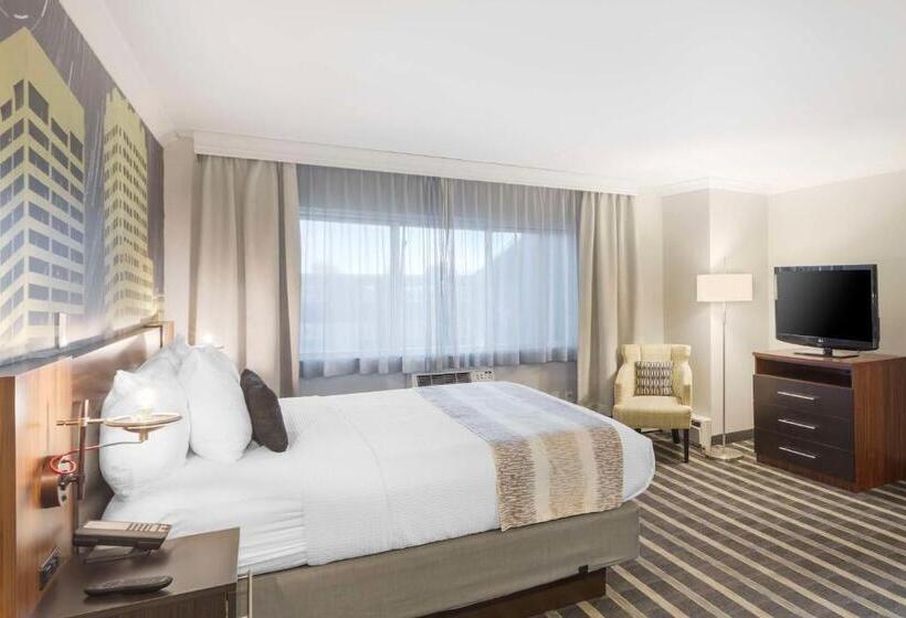 스위트 킹사이즈 침대, Best Western Plus Milwaukee West