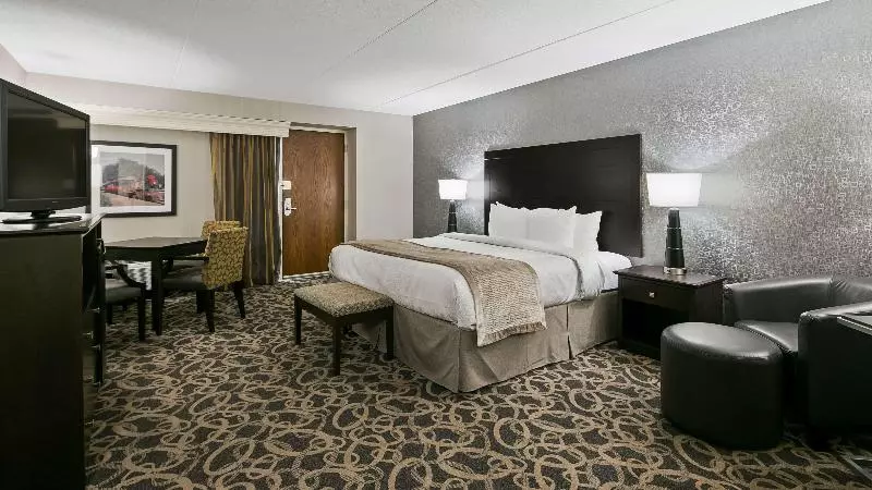 キングサイズベッドのスタンダードルーム, Best Western Ramkota Hotel Aberdeen