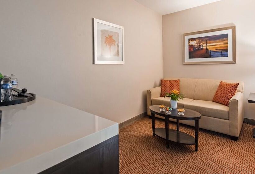 جناح بريميوم, Best Western Royal Palace Inn & Suites