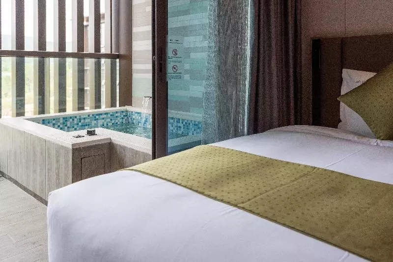 ハイドロマッサージバス付きスイート, Best Western Town & Country Inn