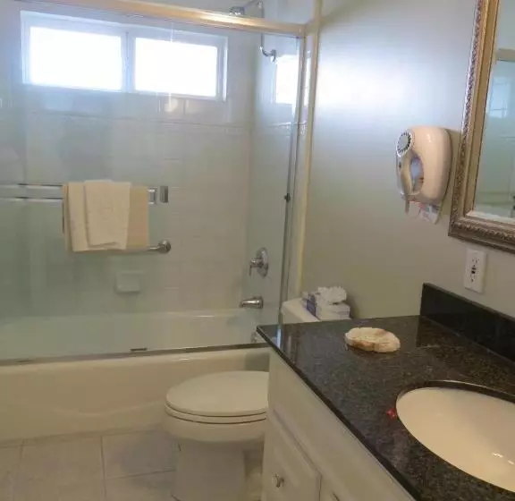 اتاق استاندارد با تخت بزرگ, Carmel Bay View Inn