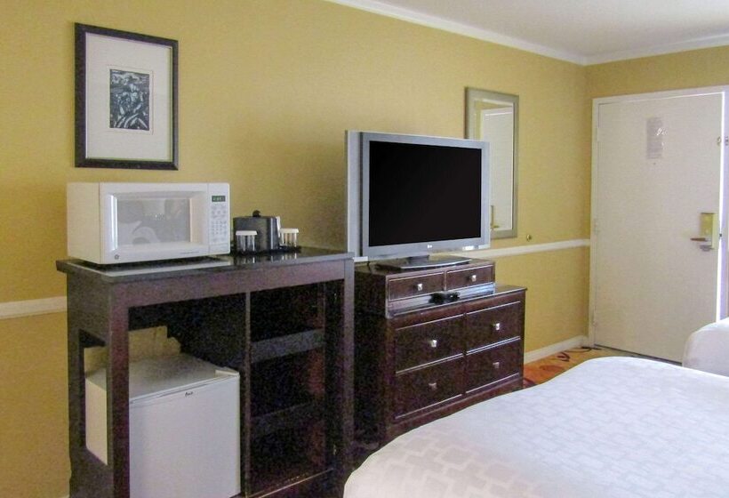 غرفه قياسيه سريرين مزدوجين, Clarion Inn Near China Lake Naval Station