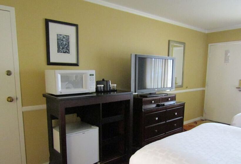 غرفه قياسيه سريرين مزدوجين, Clarion Inn Near China Lake Naval Station