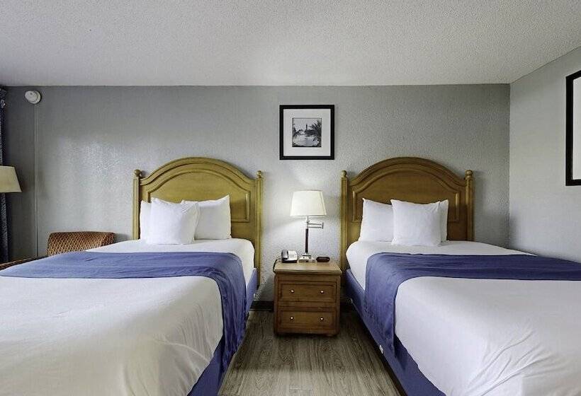 Номер Стандарт 2 Двуспальные Кровати, Days Inn By Wyndham Orlando Downtown