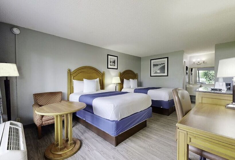 스탠다드 룸 더블 침대 2개, Days Inn By Wyndham Orlando Downtown