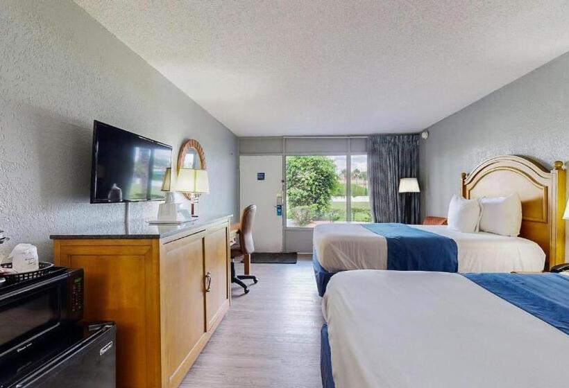 Номер Стандарт 2 Двуспальные Кровати, Days Inn By Wyndham Orlando Downtown