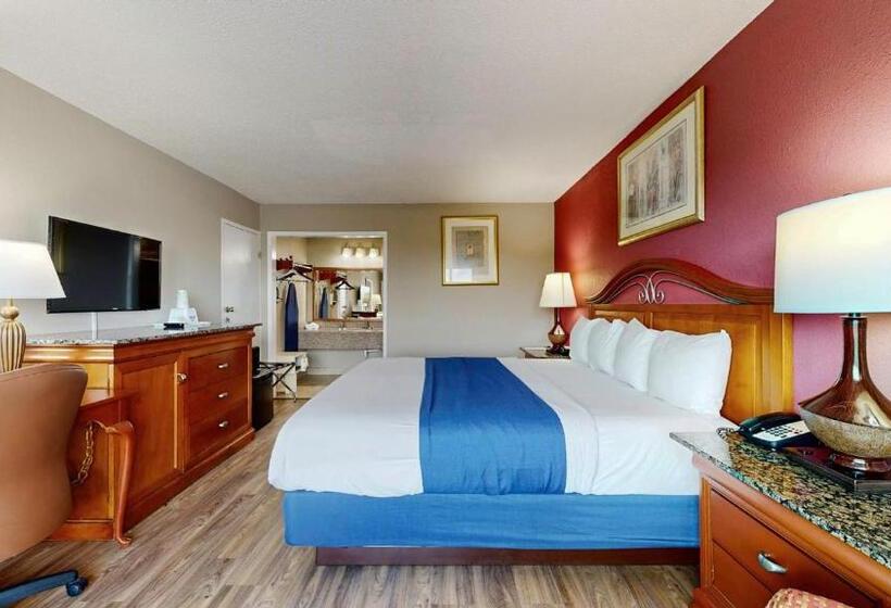 Стандартный Номер Кровать Кинг, Days Inn By Wyndham Orlando Downtown