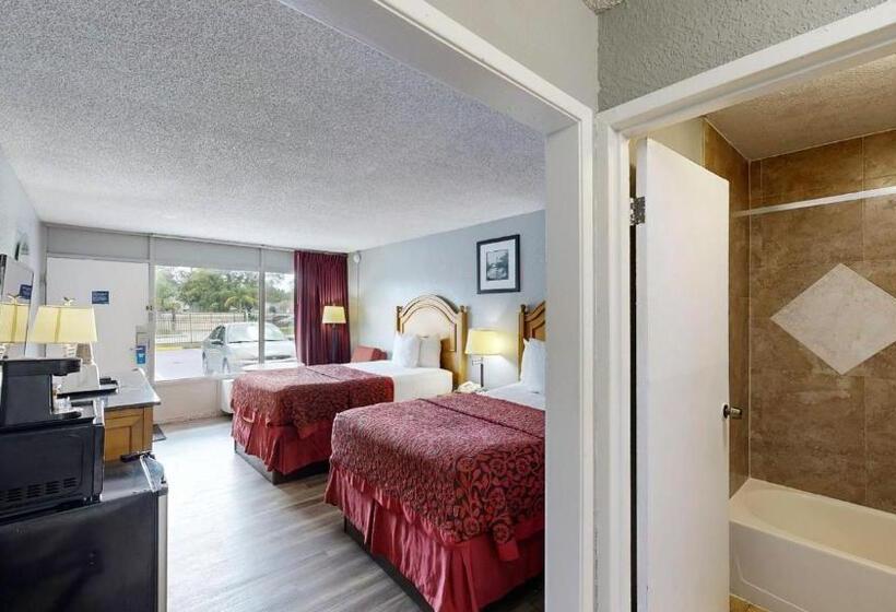 Номер Стандарт Адаптированный для Инвалидов, Days Inn By Wyndham Orlando Downtown