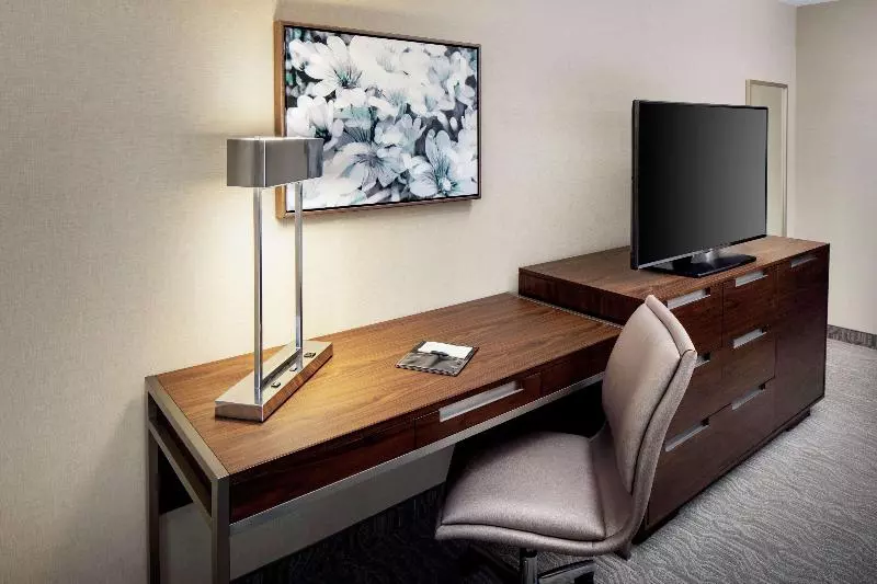 キングサイズベッドのスタンダードルーム, Doubletree By Hilton Nashua