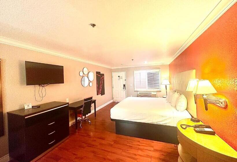 جناح سرير كينج, Casa Blanca Hotel & Suites Orange Sr 55 Freeway, Near Honda Center, Chapman University, Disneyland