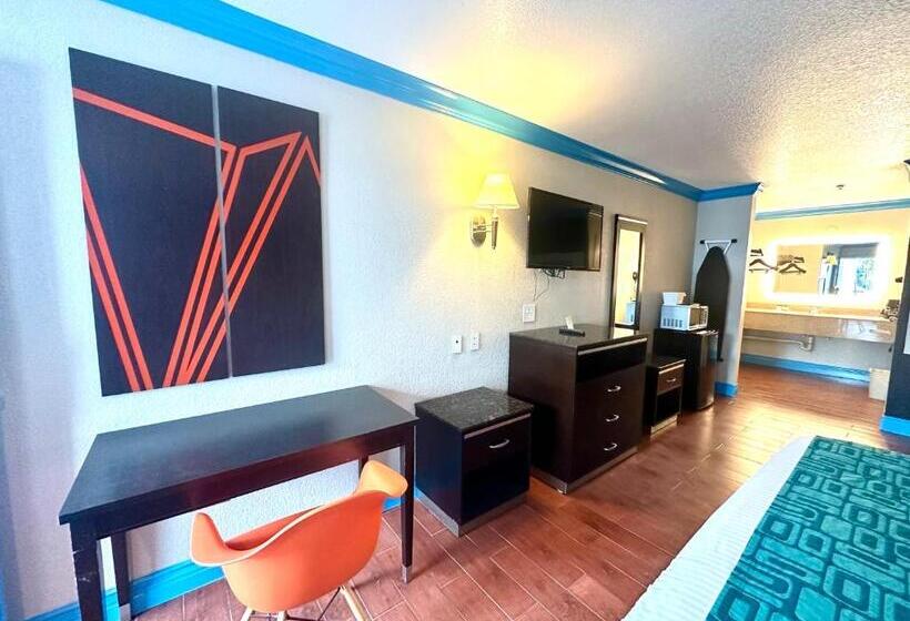 جناح سرير كينج, Casa Blanca Hotel & Suites Orange Sr 55 Freeway, Near Honda Center, Chapman University, Disneyland