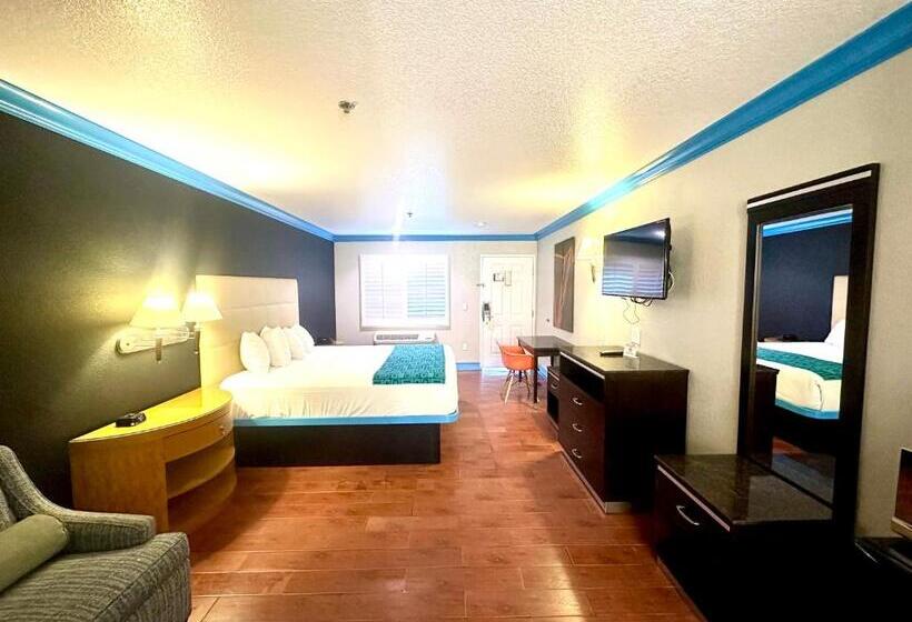 جناح سرير كينج, Casa Blanca Hotel & Suites Orange Sr 55 Freeway, Near Honda Center, Chapman University, Disneyland