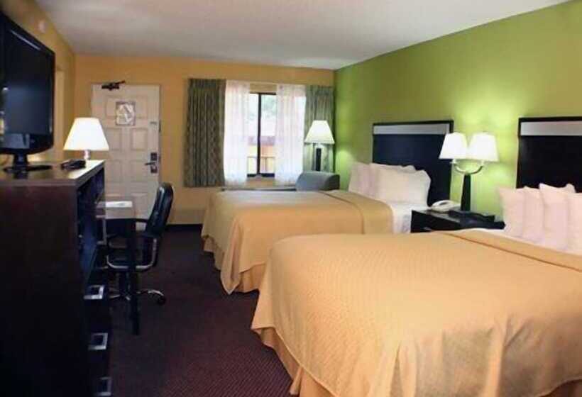 带2个双人床的标准工作室, Quality Inn Gainesville Near University