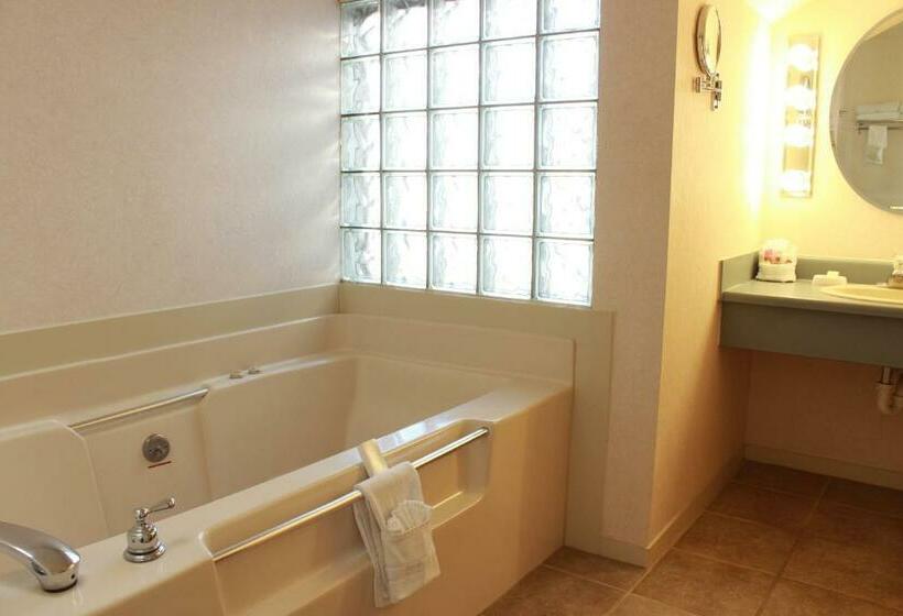 جناح, Red Arrow Inn & Suites, A Travelodge By Wyndham