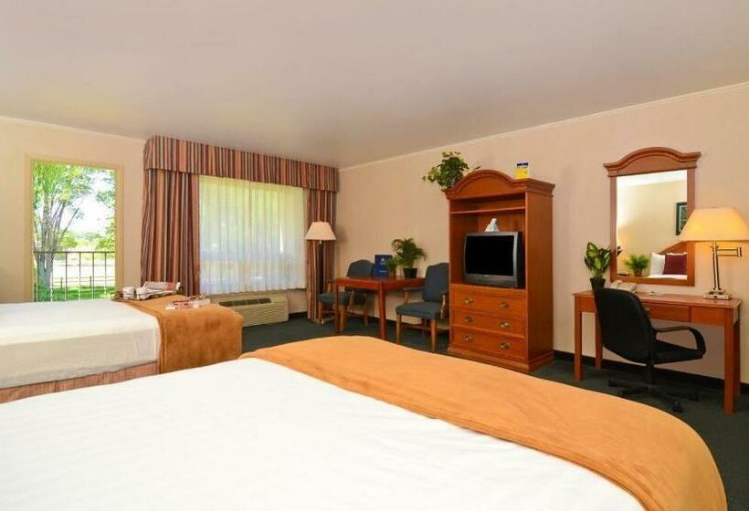 غرفة قياسية, Red Arrow Inn & Suites, A Travelodge By Wyndham