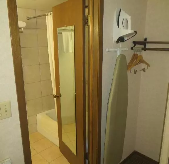 ダブルベッドスタンダードルーム, Ripon Welcome Inn And Suites