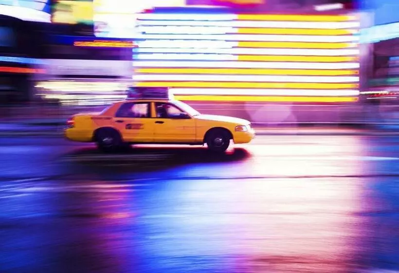 اتاق استاندارد, The Gallivant Times Square