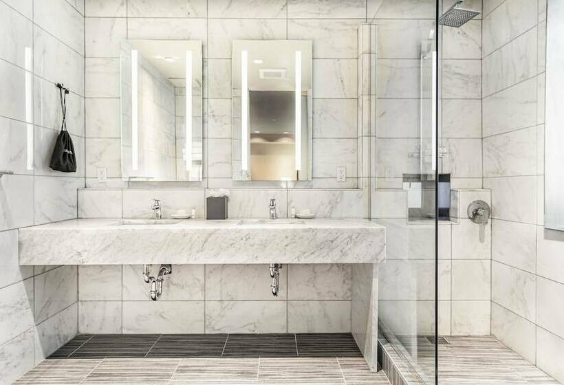 펜트하우스 스위트, The Gallivant Times Square