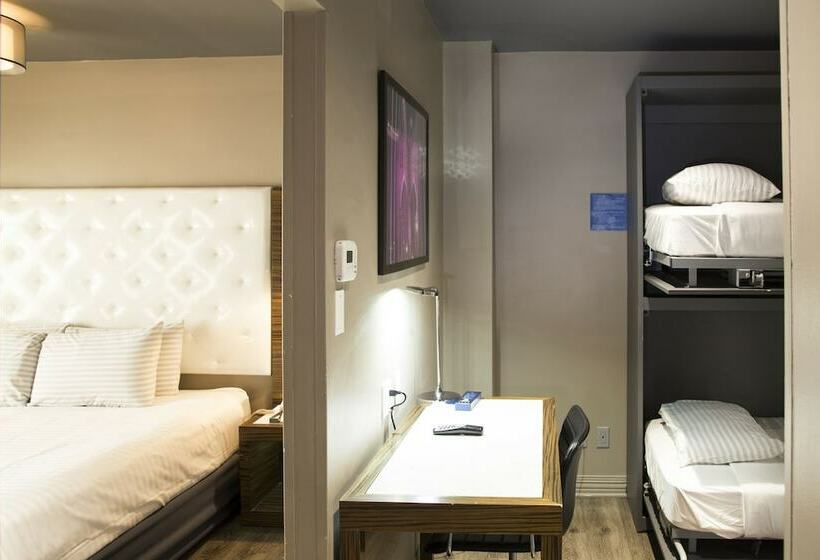 프리미엄 스위트, The Gallivant Times Square