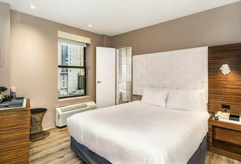 디럭스 룸, The Gallivant Times Square