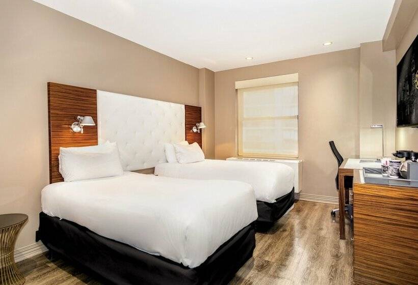 디럭스 룸, The Gallivant Times Square