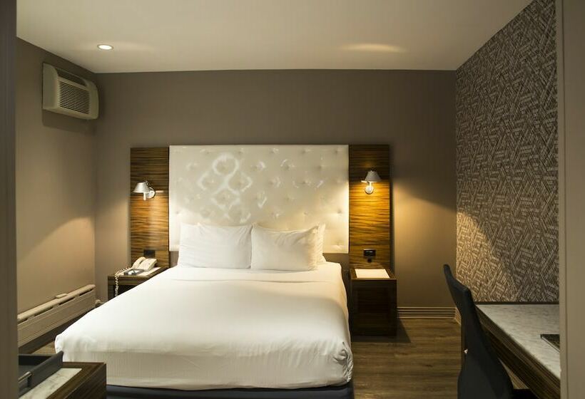 디럭스 룸, The Gallivant Times Square