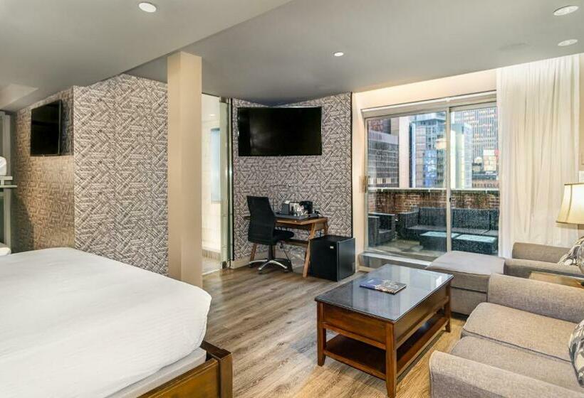 2침실 펜트하우스 아파트, The Gallivant Times Square